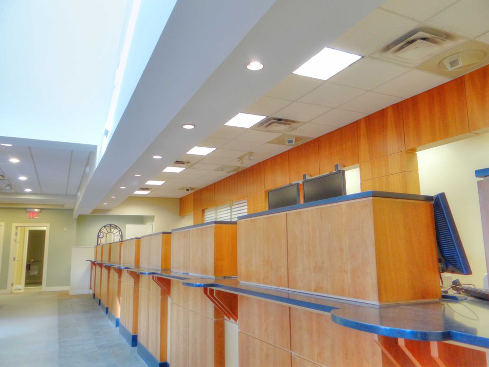 Former Bank Branch: 325 W Dixie Ave, Elizabethtown, KY 42701